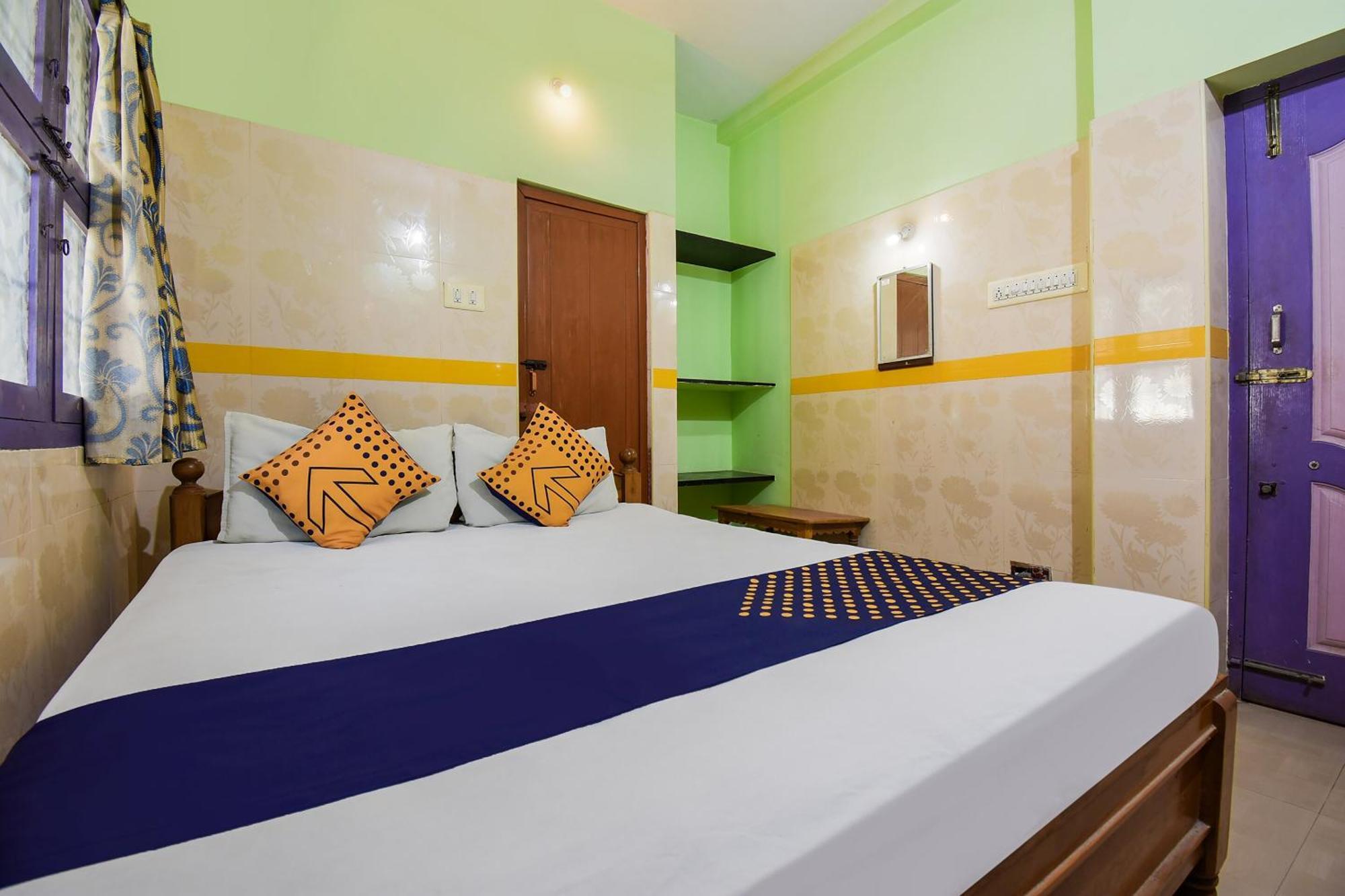 Hotel O K.S.Lodge Tribhuvanam Exteriör bild