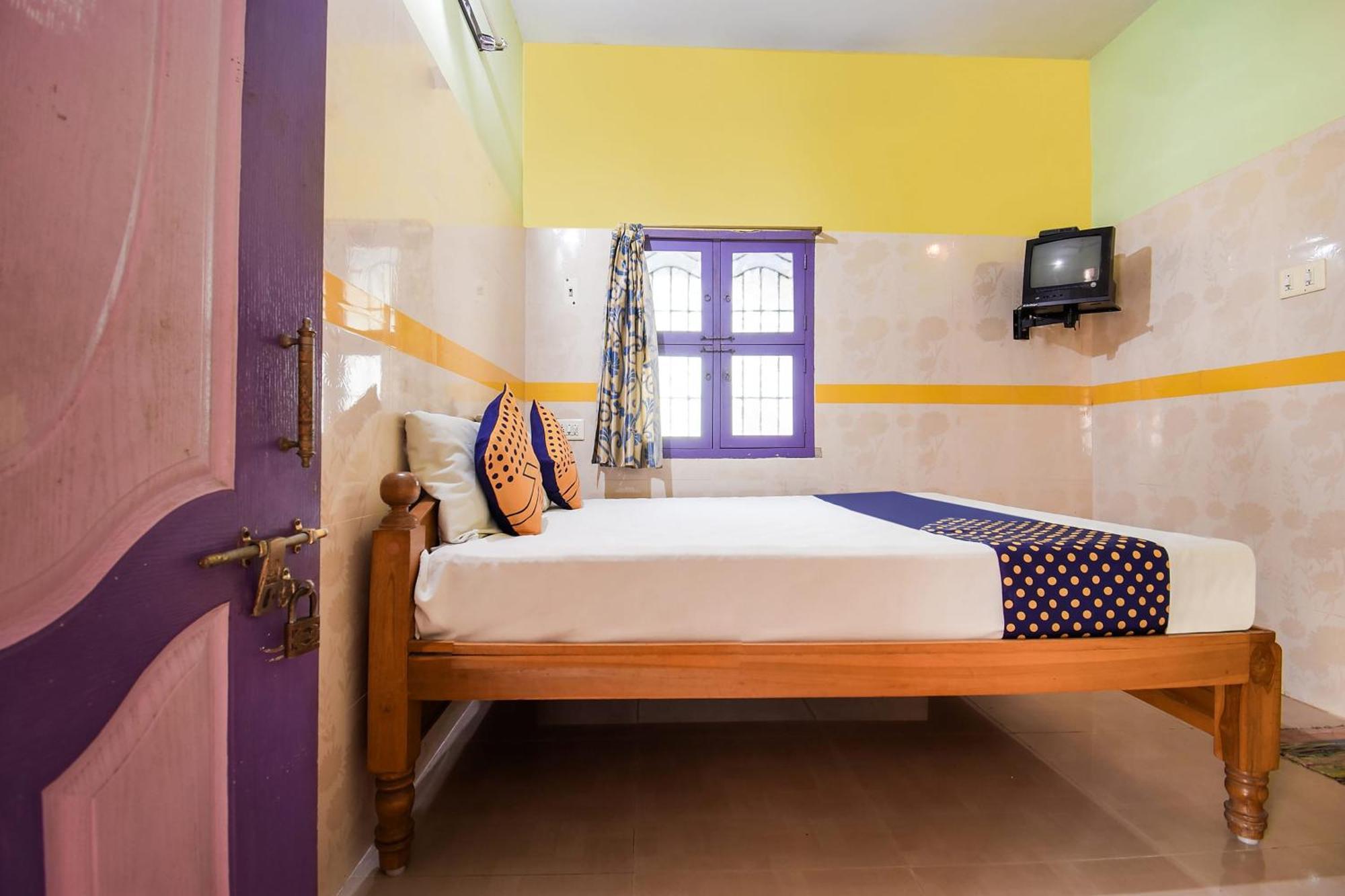 Hotel O K.S.Lodge Tribhuvanam Exteriör bild